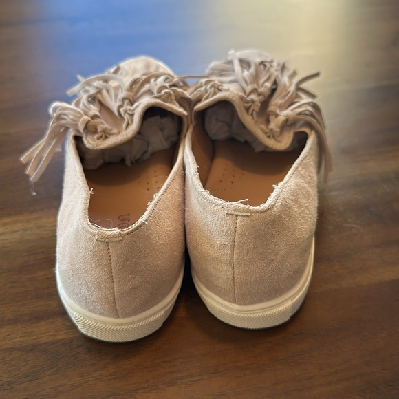 Crown Vintage Slip On Loafer With Tassles size 6 - Picture 3 of 5